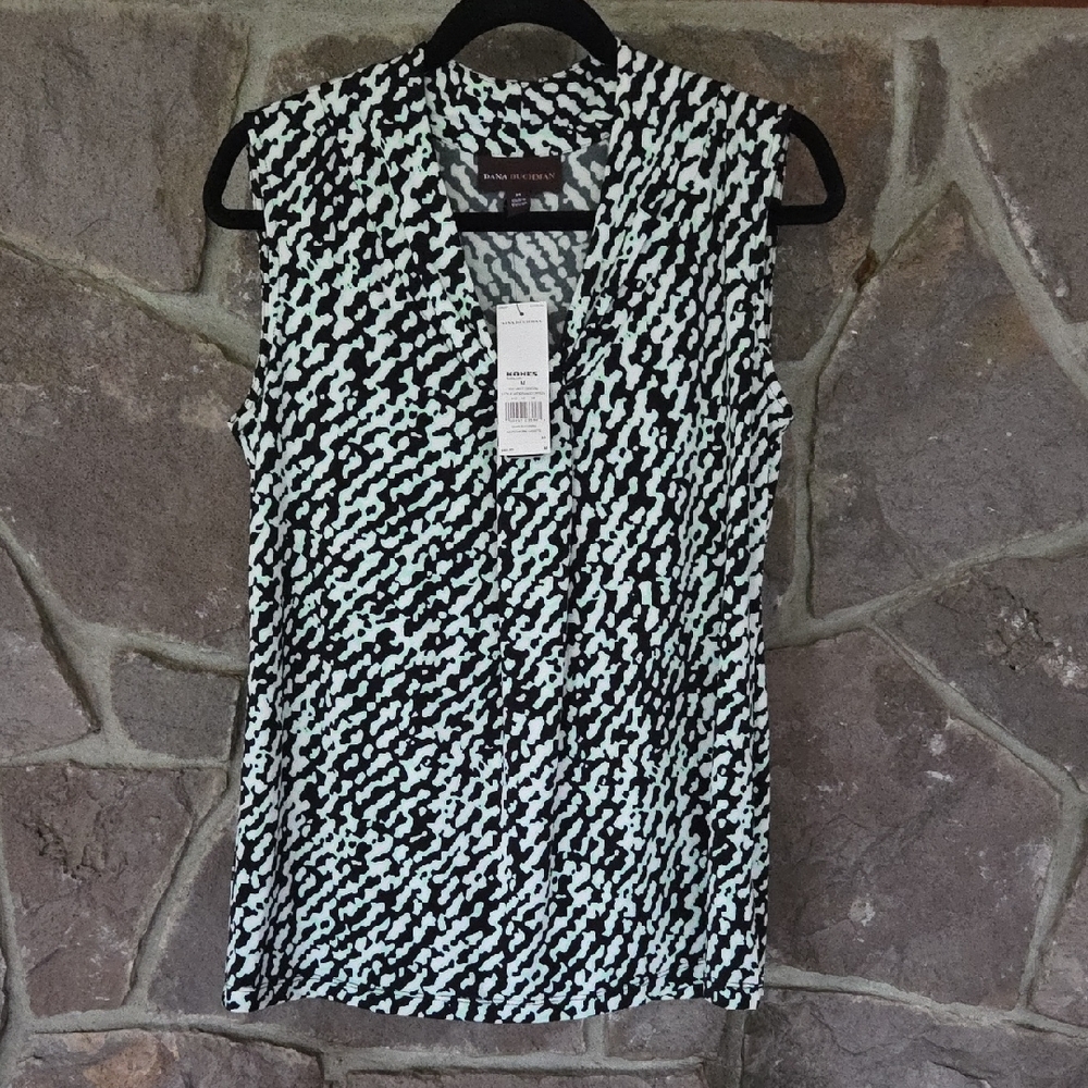 Dana Buchman Black and White Patterned Blouse